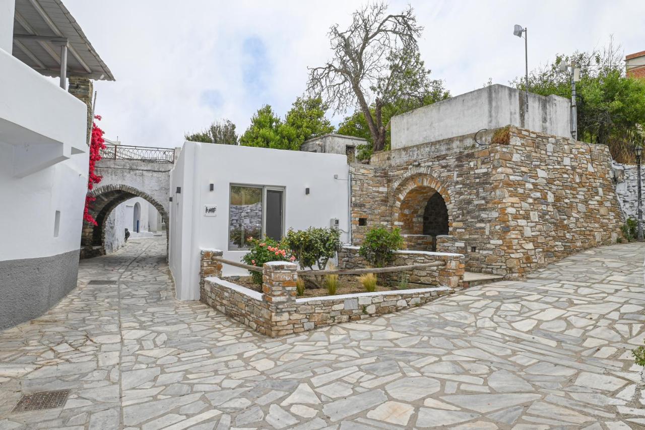 SteníLe Petit Ενα Μικρό Αλλά Όμορφο Σπίτι公寓 外观 照片